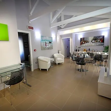 La Corte Del Geco 4* Crotone