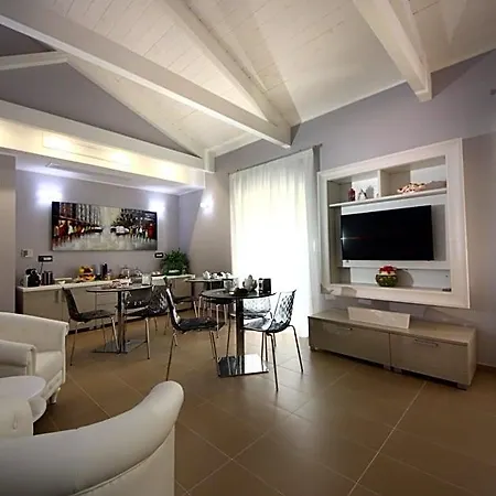 La Corte Del Geco 4* Crotone